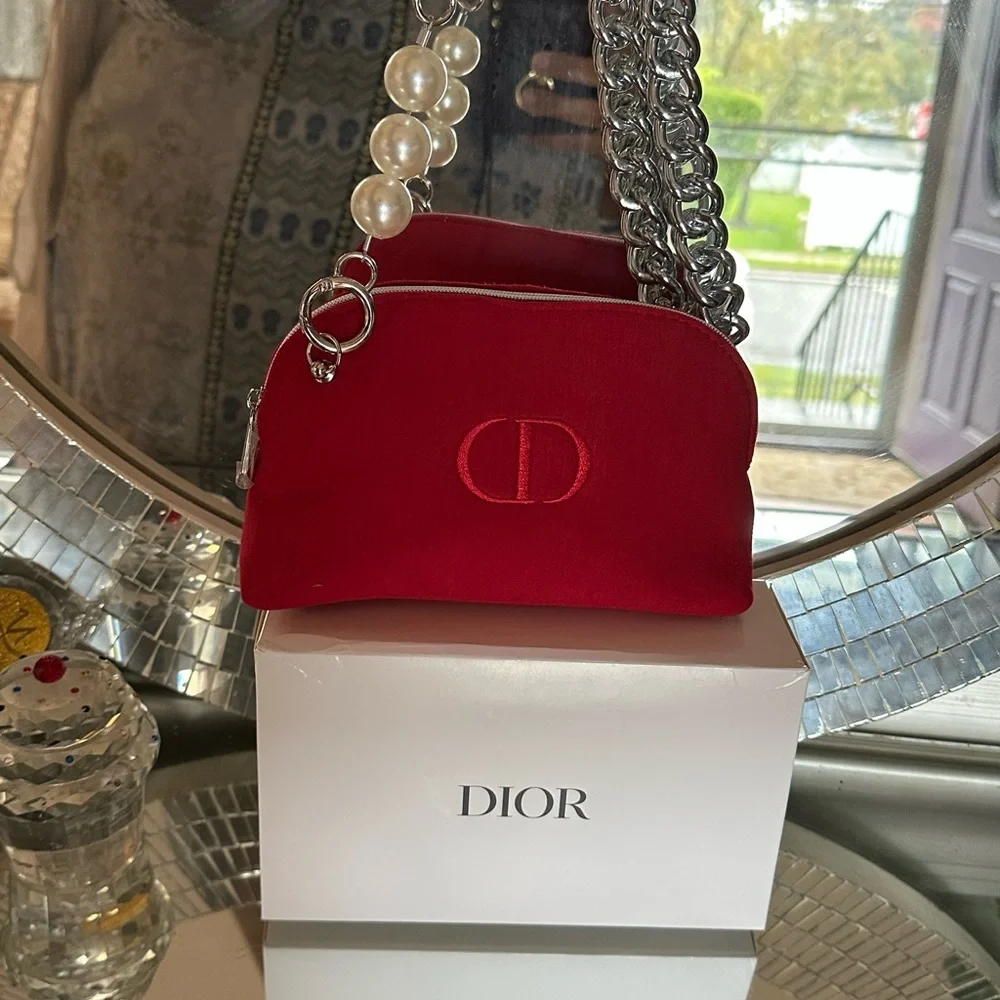 Dior - Picture 7 of 16